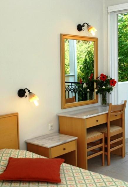 Hotel Mimoza Argassi
